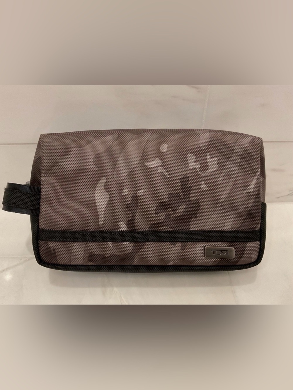 NEW TUMI Ballistic Nylon Zippered MEDIUM KIT Pouch Cosmetic Bag - CITY CAMO
